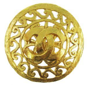 AUTHENTIC CHANEL CC Logos Medallion Motif Brooch Pin Corsage Gold-Tone 9